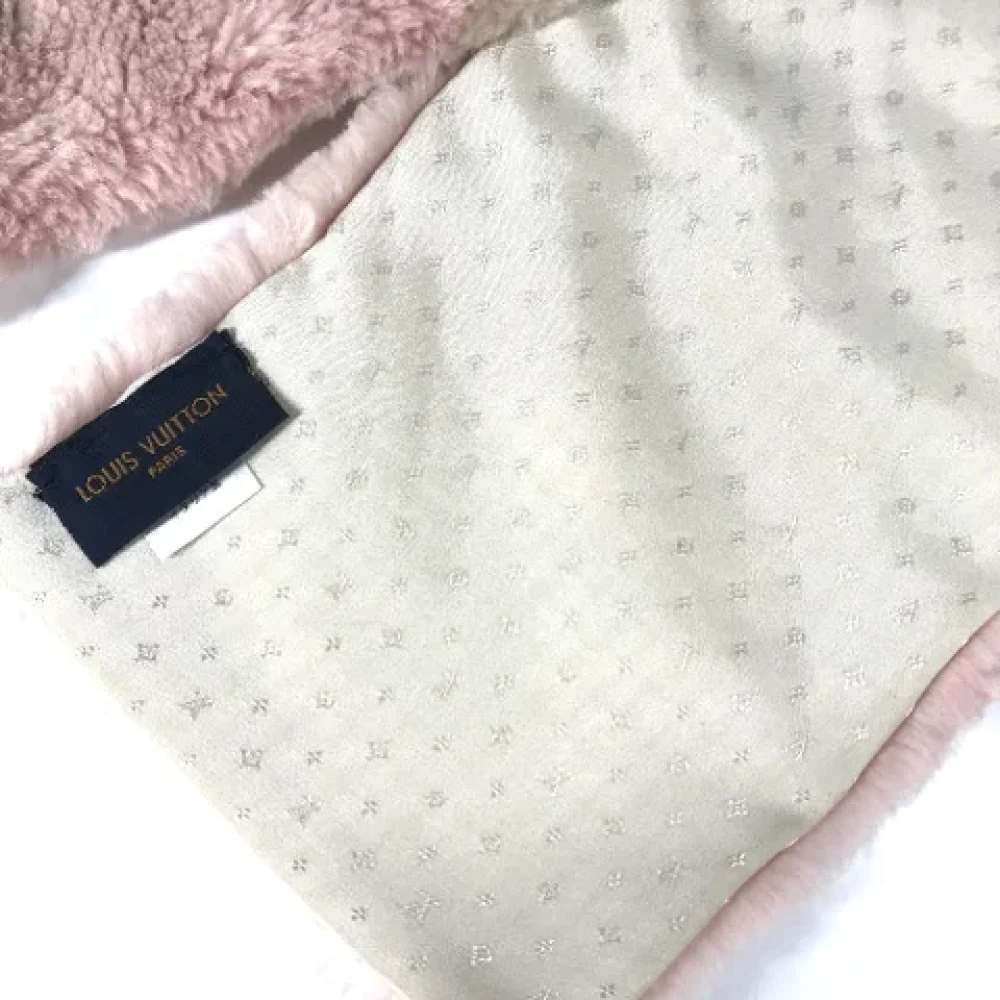 Louis Vuitton Vintage Pre-owned Fur scarves Beige Dames
