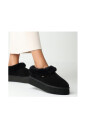 chaussons-noirs-pour-femmes