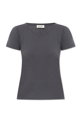 v-neck-t-shirt