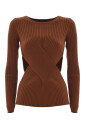 pull-en-maille-torsadee-a-devant-croise