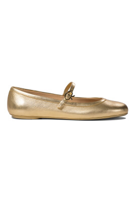 gold-ballerinas-elegant-comfortable-shoes