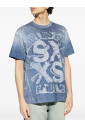 t-shirt-a-cotes-bleu-avec-imprime-polos