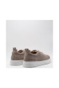 baskets-en-daim-beige