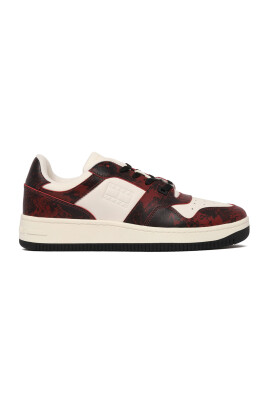 low-top-sneakers-in-white-black-and-red