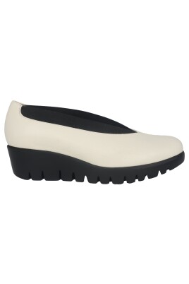 off-white-dames-loafer-til-sommeren