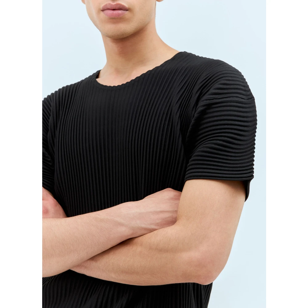 Issey Miyake Geplooide Crewneck T-shirt Black Heren