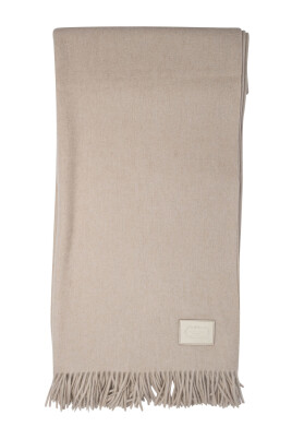 beige-wool-scarf-elegant-versatile-accessory