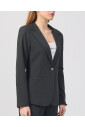 veste-noire-en-tissu-technique