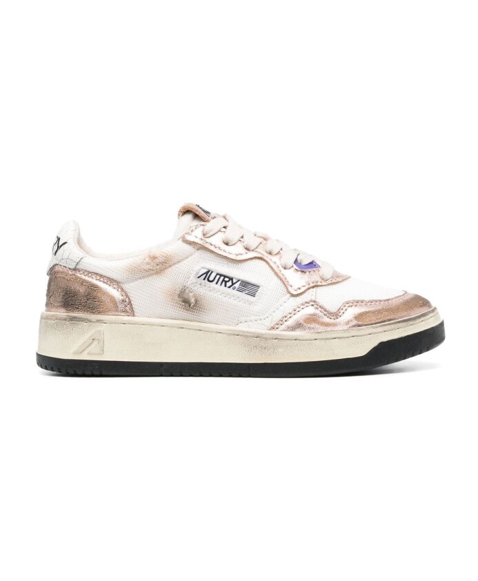 sneakers-blanches-pour-femmes-ss24