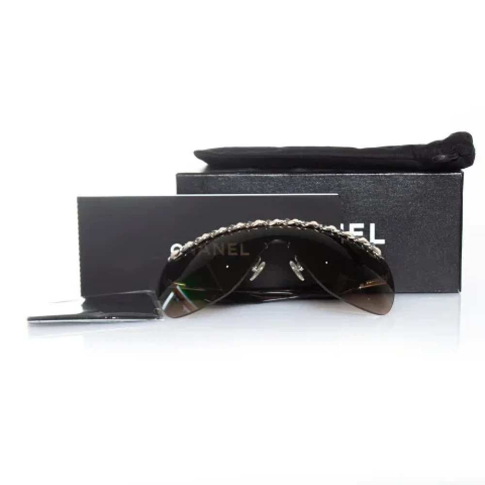 Chanel Vintage Pre-owned Plastic sunglasses White Dames