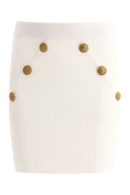 jupe-blanche-tricotee-avec-details-de-boutons