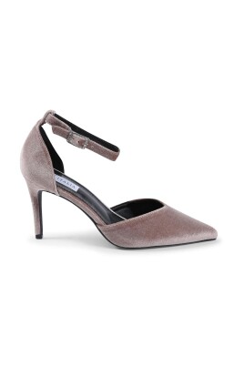 velvet-ankle-strap-stilettos-beige-pumps