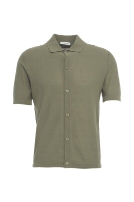 gron-strikskjorte-kortaermet-casual