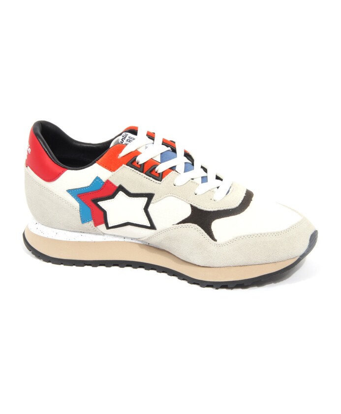 chaussures-gris-blanc-casse-en-daim-avec-etoile