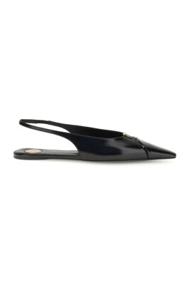 modern-twist-ballerinas-with-cassandre-signature