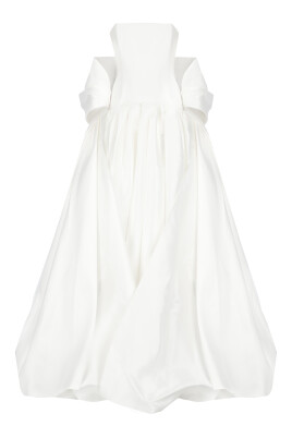 white-dress-with-flounces-and-shrug
