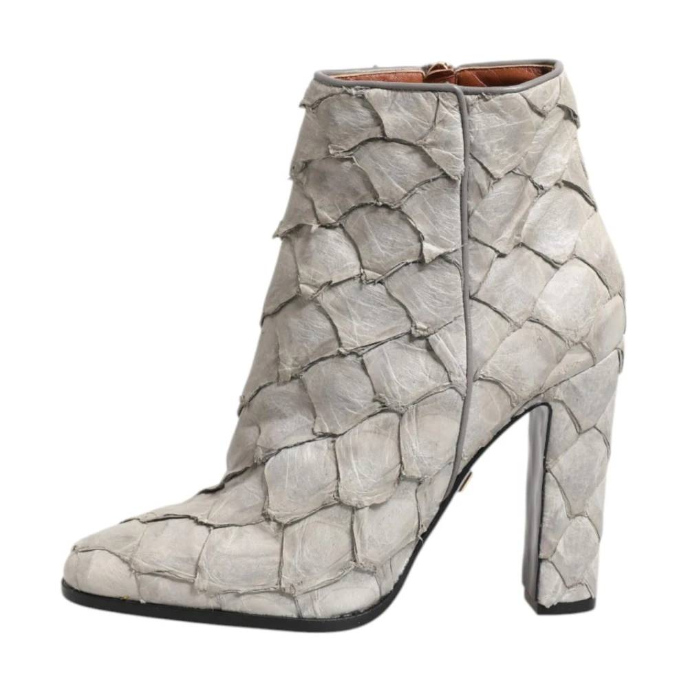 Dolce & Gabbana Women's White Chic Leather Ankle Boots With Logo