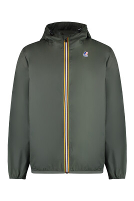 veste-a-capuche-en-nylon-pliable