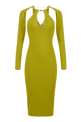 robe-midi-en-tricot-avec-detail-bijou