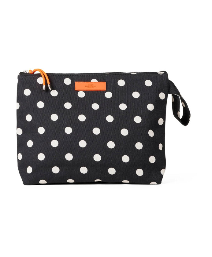 stylish-black-toiletry-bag