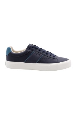 waterproof-sneaker-for-men-and-women