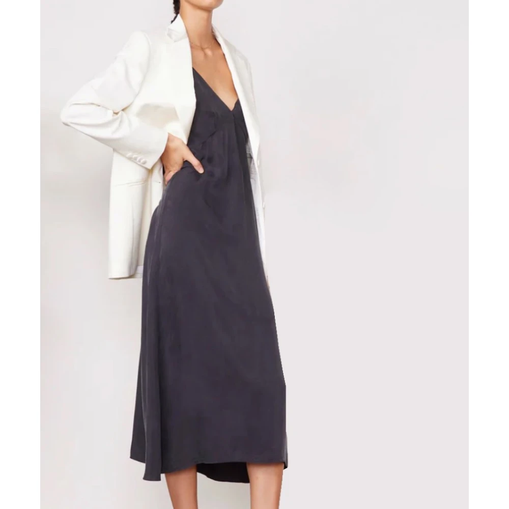 Officine Générale Uve Neck Lyocell Jurk Black Dames