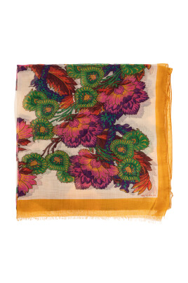 scarf-with-print
