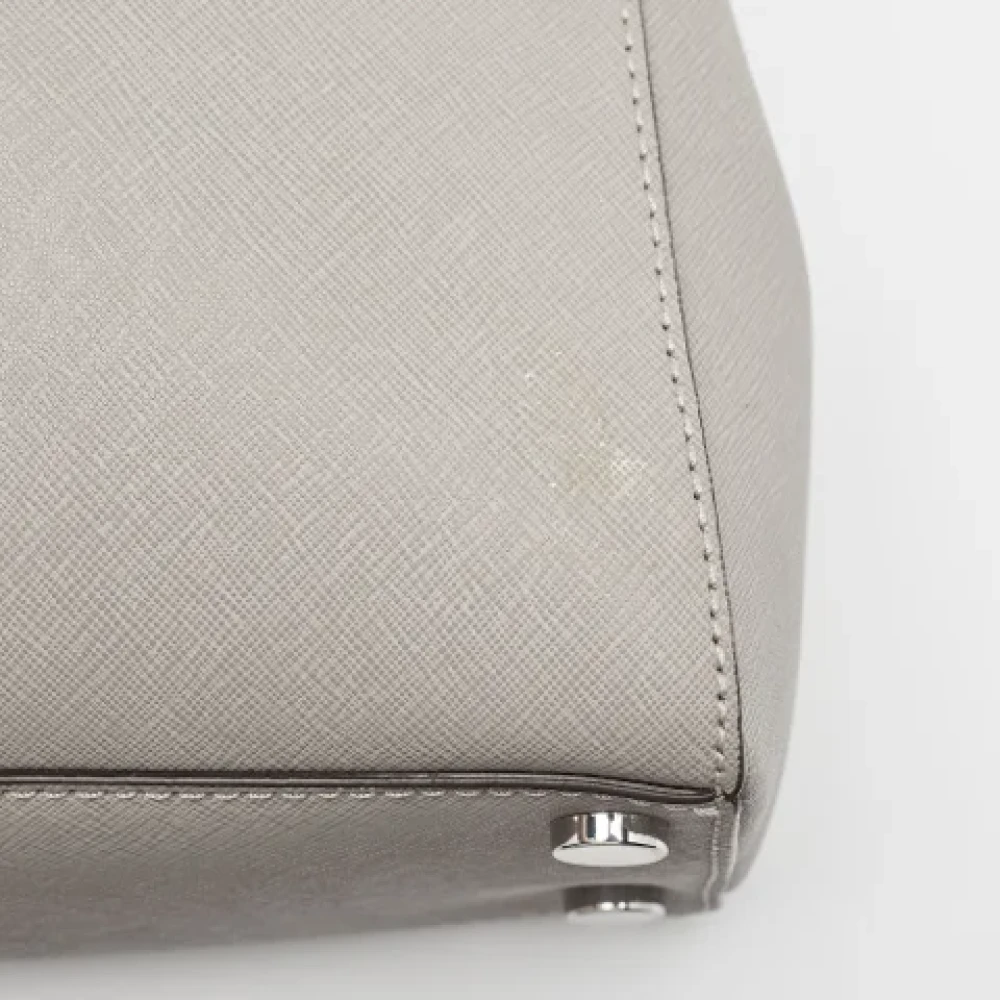 Michael Kors Pre-owned Leather handbags Gray Dames