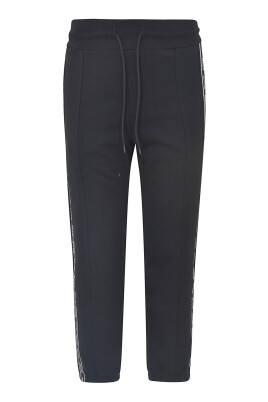 pantalon-sur-un-sweat