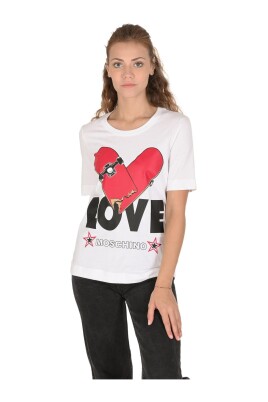 skateboard-heart-graphic-tee