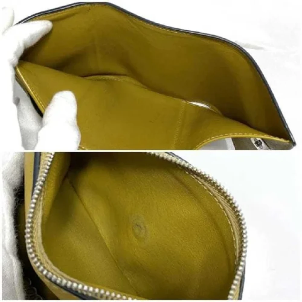 Loewe Pre-owned Leather wallets Green Dames