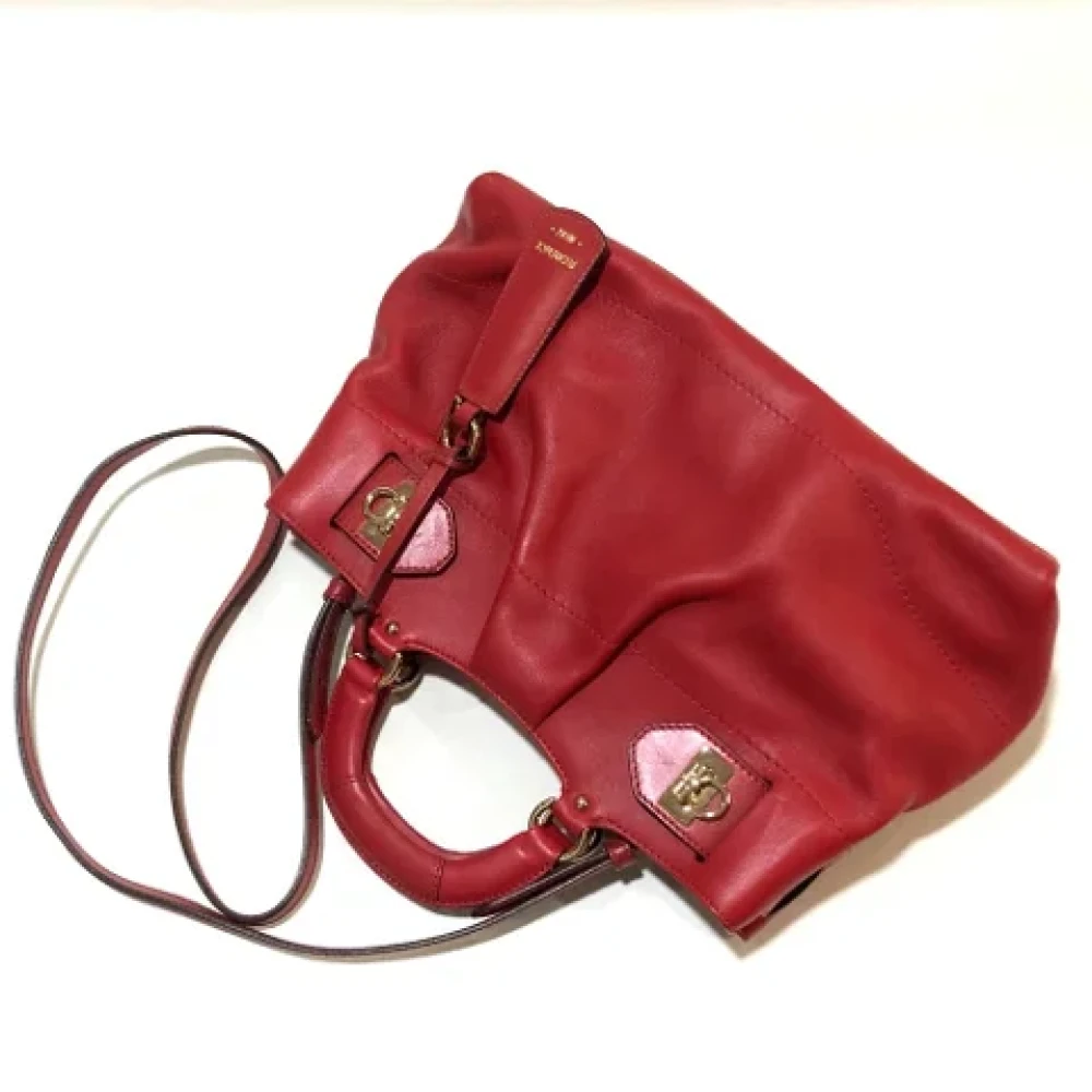 Salvatore Ferragamo Pre-owned Leather handbags Red Dames
