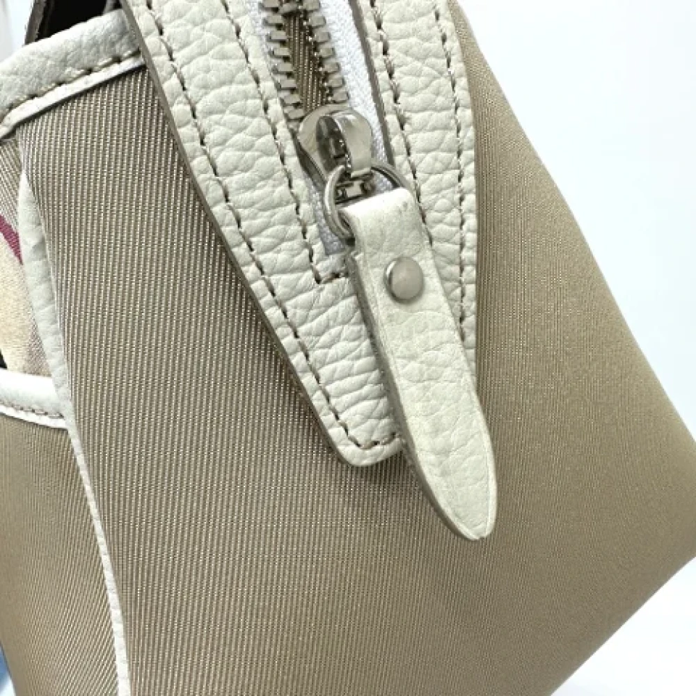 Burberry Vintage Pre-owned Fabric handbags Beige Dames