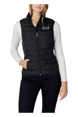 sleeveless-vest