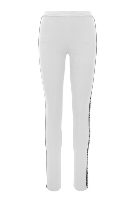 slim-fit-trousers