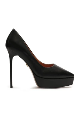 Platform pumps med en spetsig tå