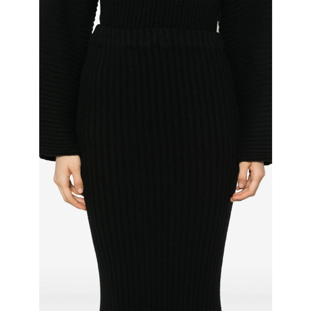 Baserange Elegante Cashmere Wol Midi Rok Black Dames