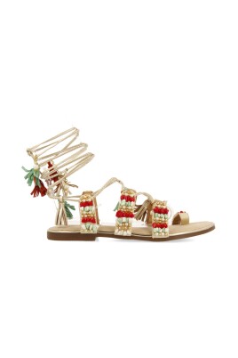 sandale-boho-en-cuir-avec-perles-et-franges