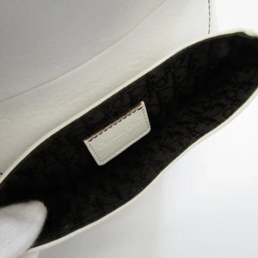 Dior Vintage Pre-owned Leather clutches White Dames