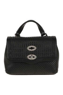 black-shoulder-bag