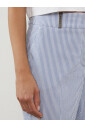 pantalon-a-rayures-fines-texturees-blanc-et-bleu