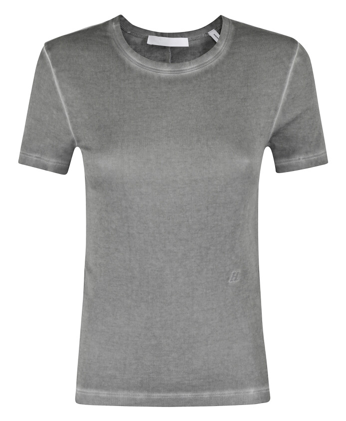 tee-retreci-dans-un-style-tendance