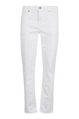 slim-fit-jeans