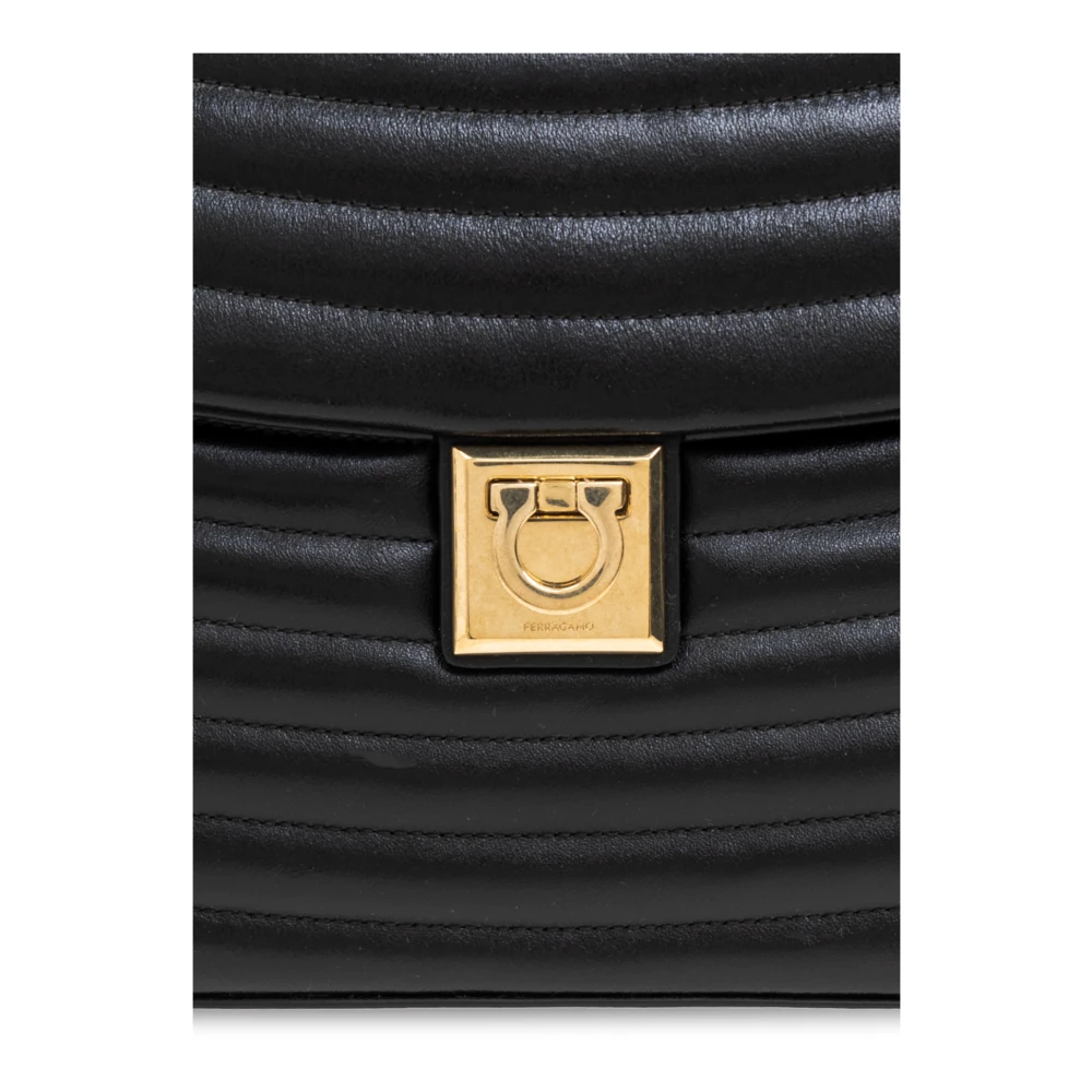 Salvatore Ferragamo Gewatteerde schoudertas Black Dames