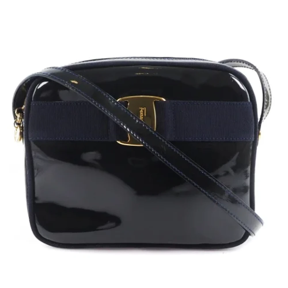 Salvatore Ferragamo Pre-owned Fabric shoulder-bags Black Dames