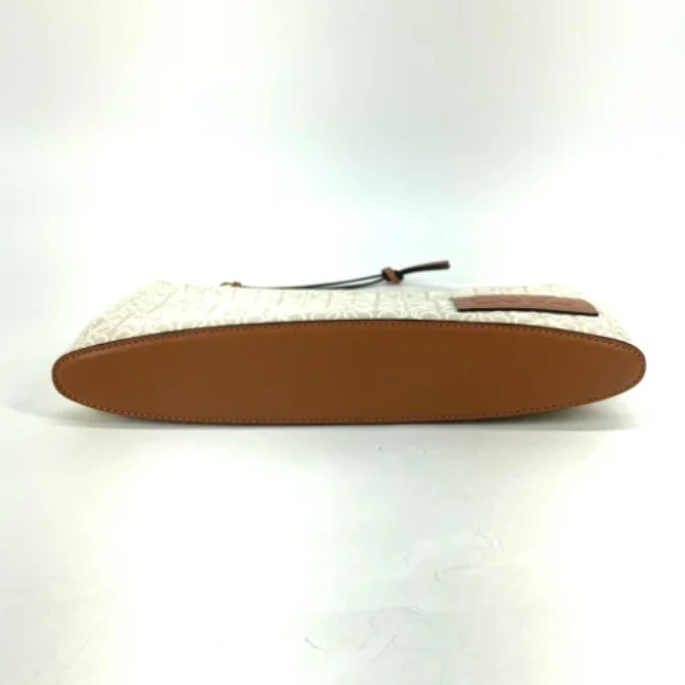 Loewe Pre-owned Fabric clutches Beige Heren