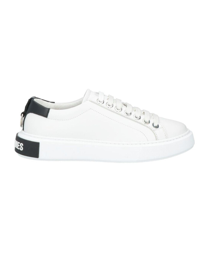 white-leather-low-top-sneakers