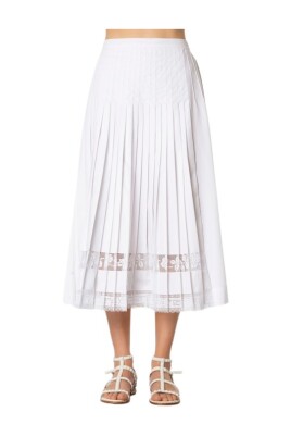 white-pleated-cotton-skirt-with-lace