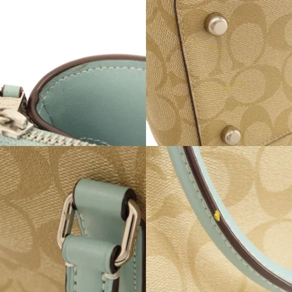 Coach Pre-owned Canvas handbags Beige Dames