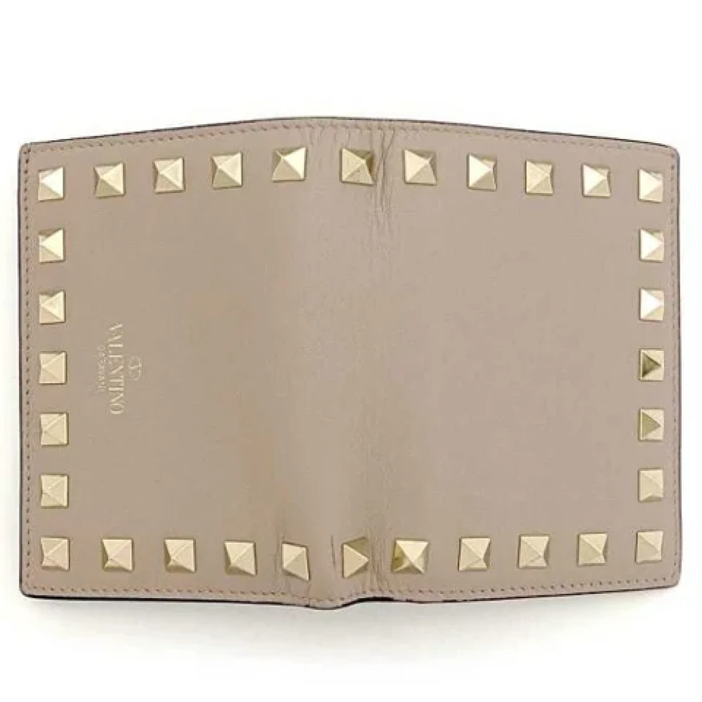Valentino Vintage Pre-owned Leather wallets Beige Dames